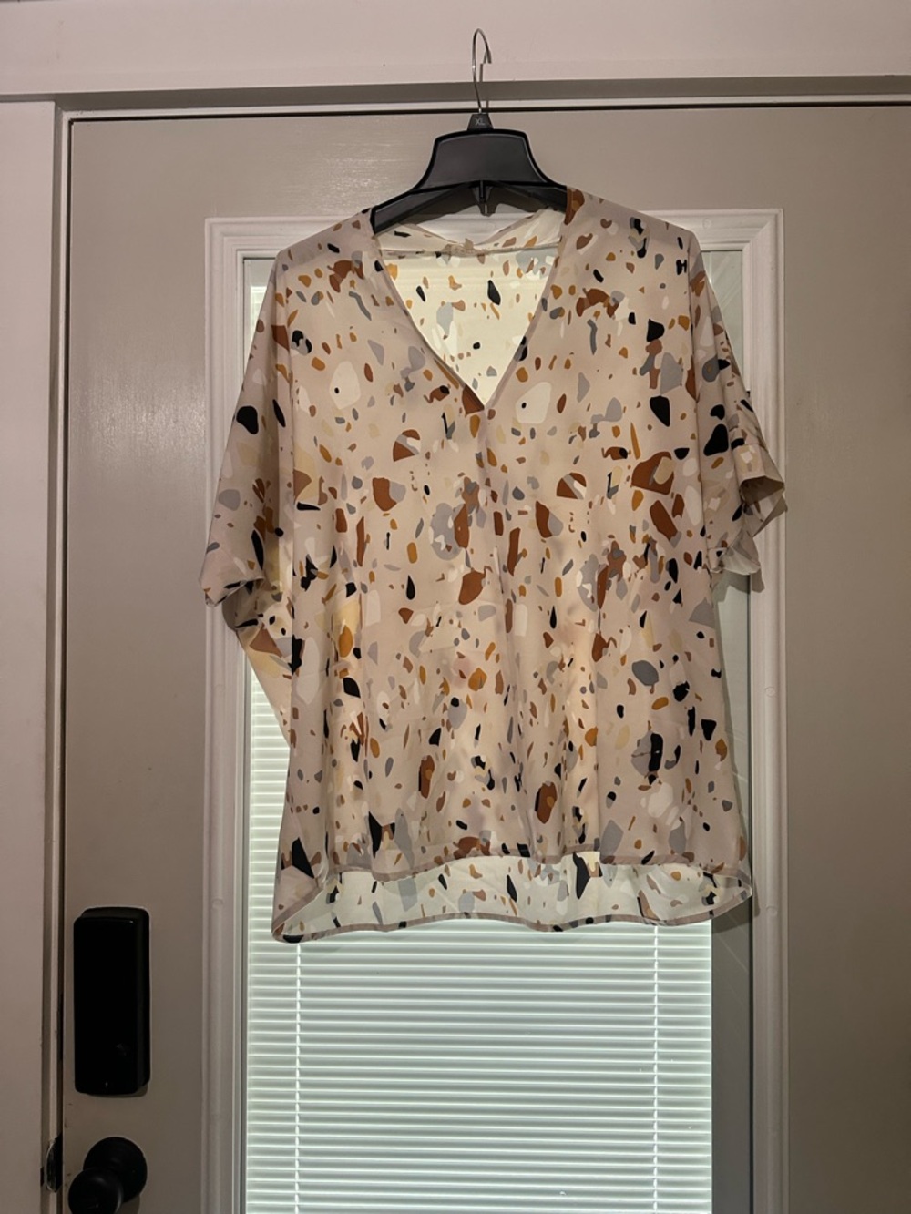 JODIFL Beige Terrazzo Print V-Neck Blouse